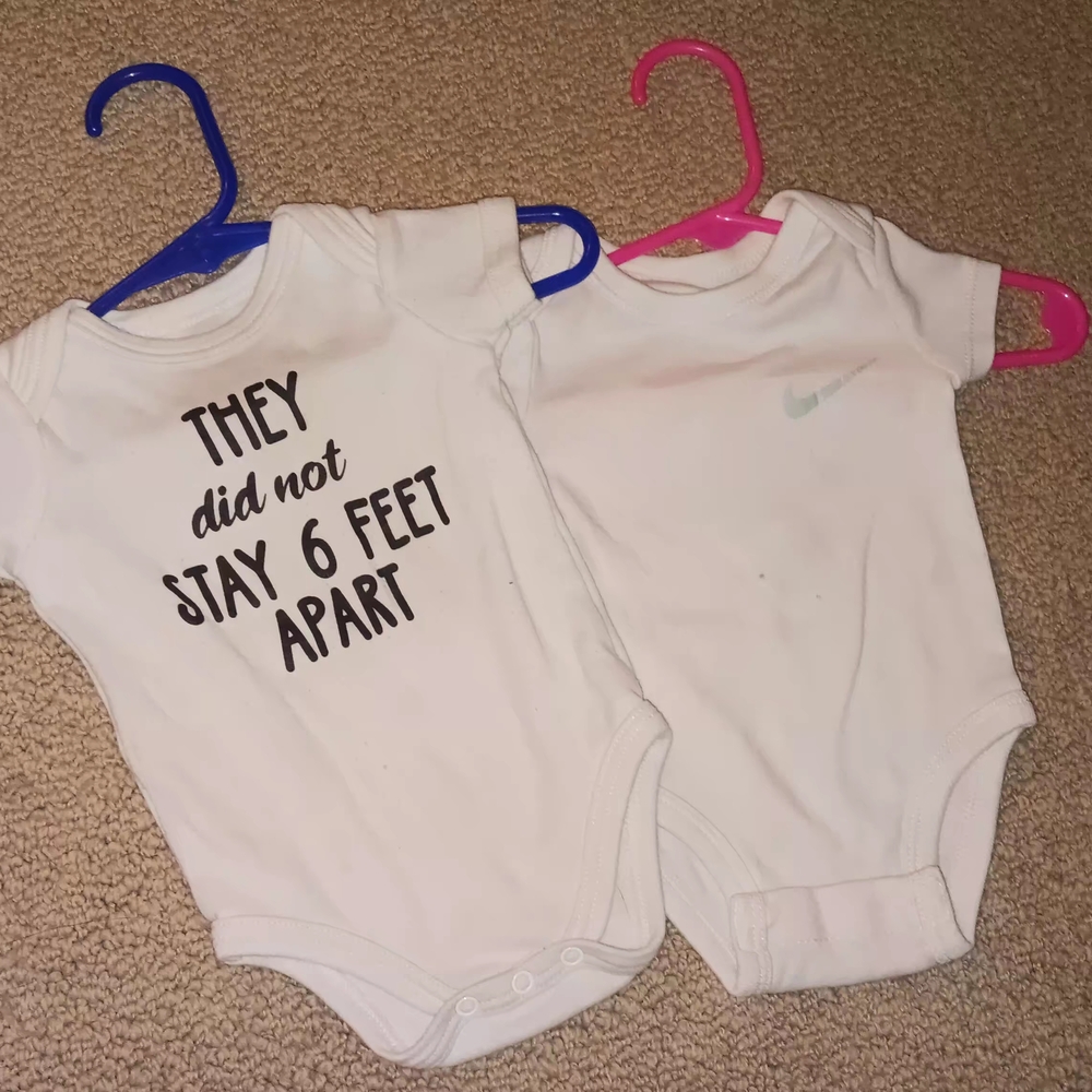 Swiggles White Baby Bodysuit Set